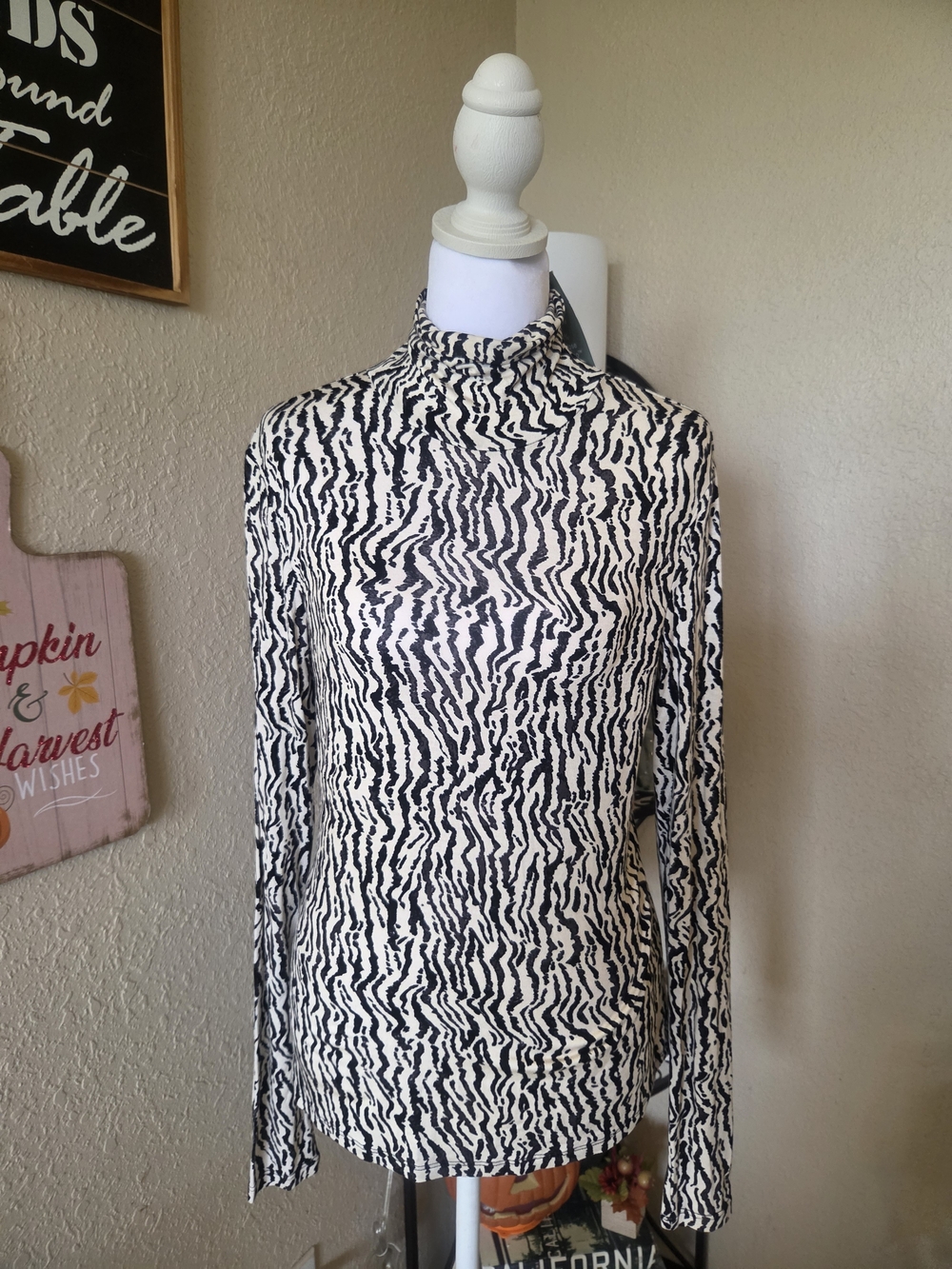 H&M Black and White Zebra-Print High Neck Long Sleeve Top